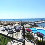 In Riviera Complex
