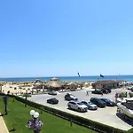 Appartamento In Riviera Complex