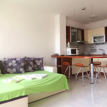 Апартамент In Riviera Complex Свети Влас