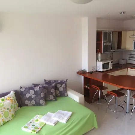 Appartement In Riviera Complex Sveti Vlas