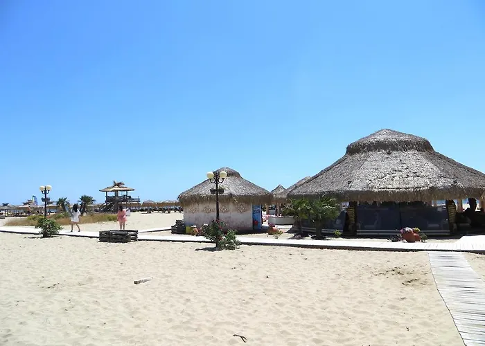 In Riviera Complex דירה *