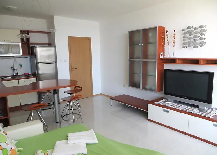 In Riviera Complex * סבטי ולאס