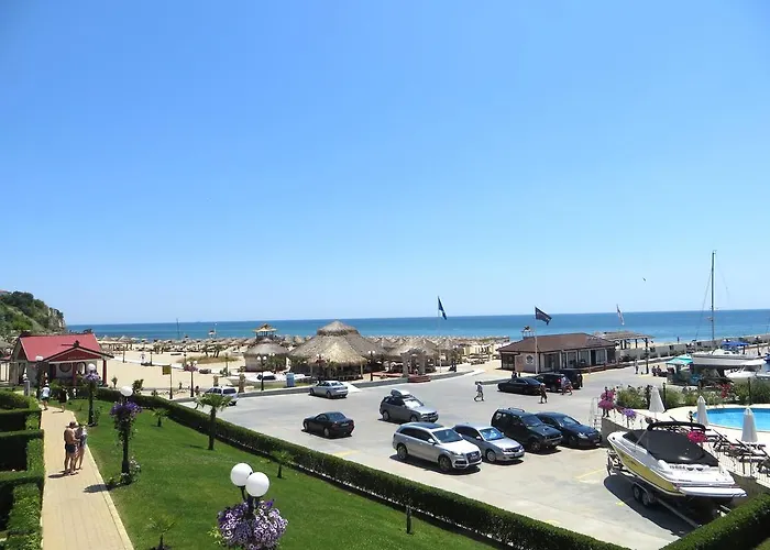 דירה In Riviera Complex